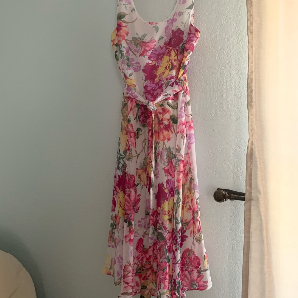 Multi-color floral r&k dress size 14 light weight